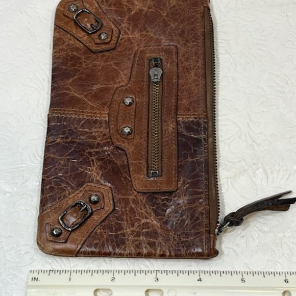 VTG Brown Distressed Leather Zip Studded Accents Pouch Wallet 7.5"x4.25" - Picture 10 of 15